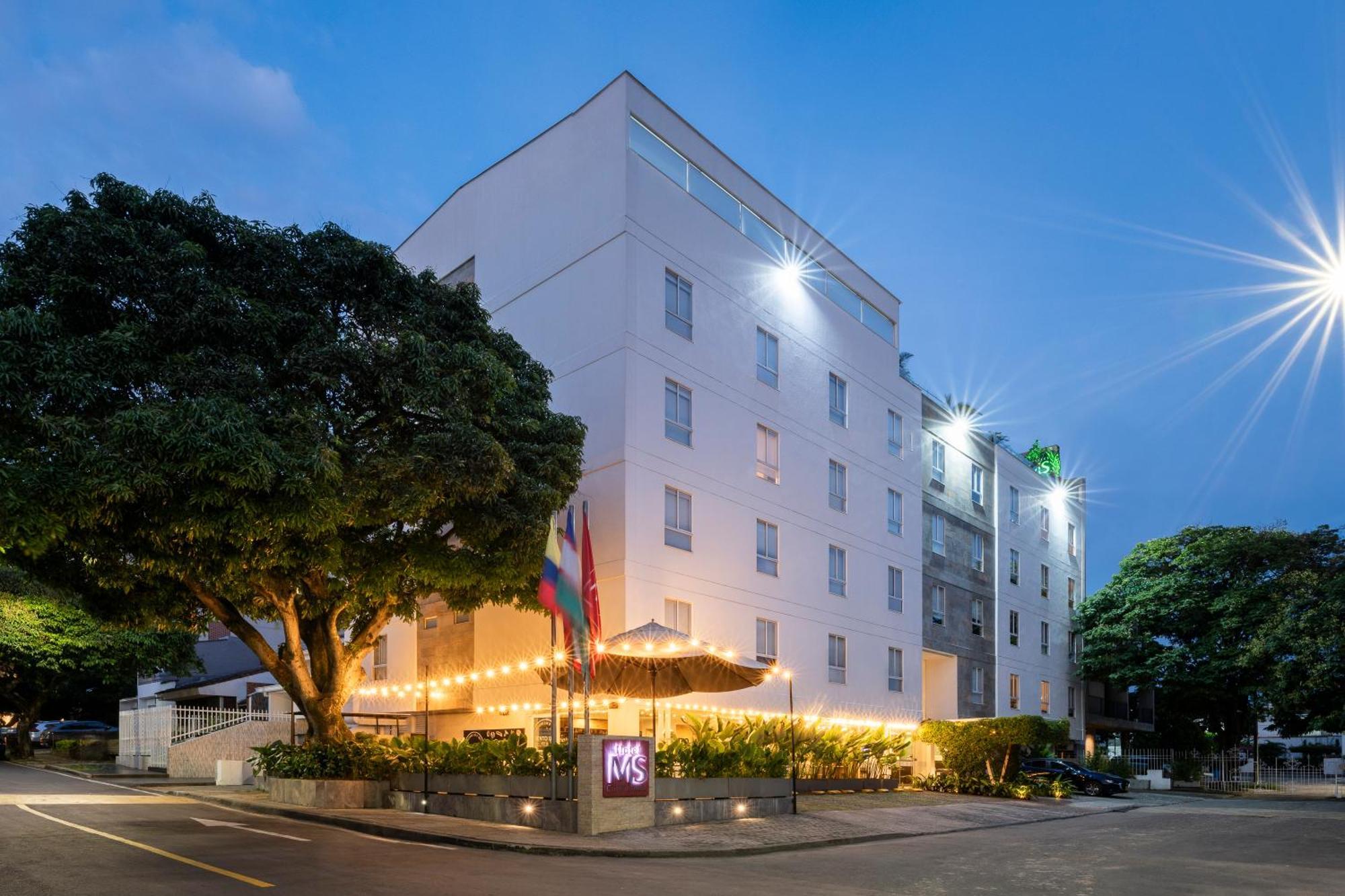 Hotel Ms Ciudad Jardin Cali Kültér fotó